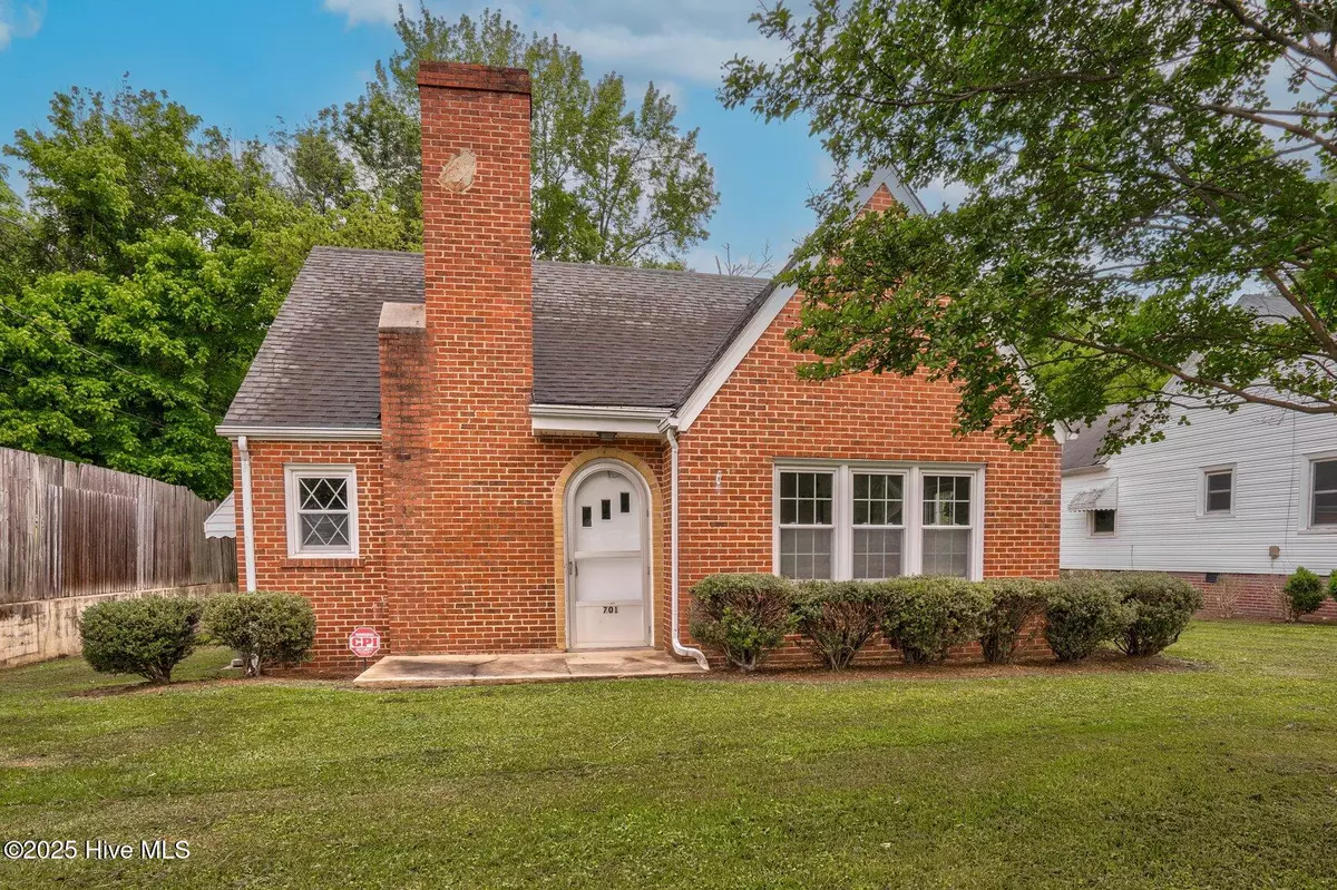 Spring Hope, NC 27882,701 E Nash ST