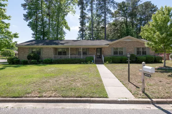 1104 E Wright RD, Greenville, NC 27858