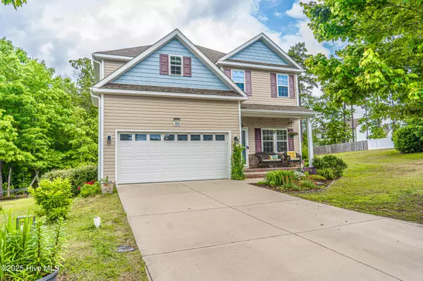 350 Savannah Garden DR, Carthage, NC 28327