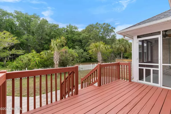 Kure Beach, NC 28449,417 Settlers LN