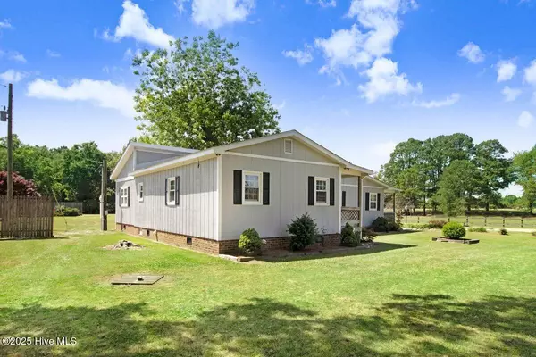 Dudley, NC 28333,2590 Old Mt Olive HWY