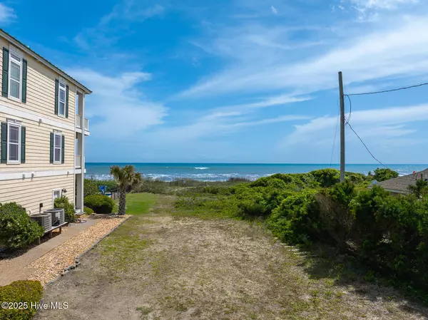 Pine Knoll Shores, NC 28512,111 Ocean Shore LN
