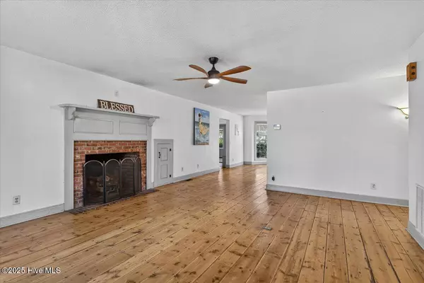 Calabash, NC 28467,645 Boundaryline DR NW