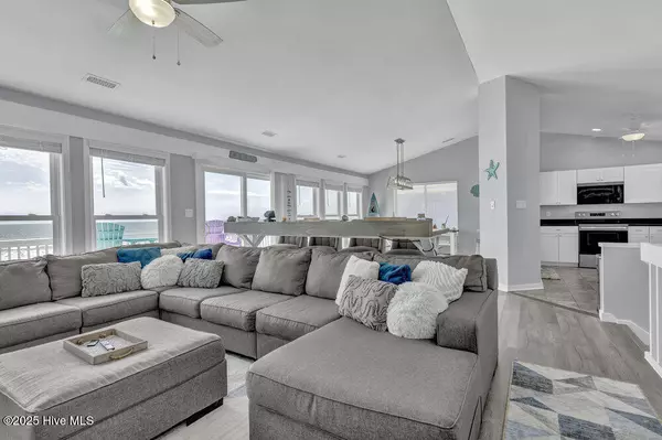 Surf City, NC 28445,1502 S Shore DR