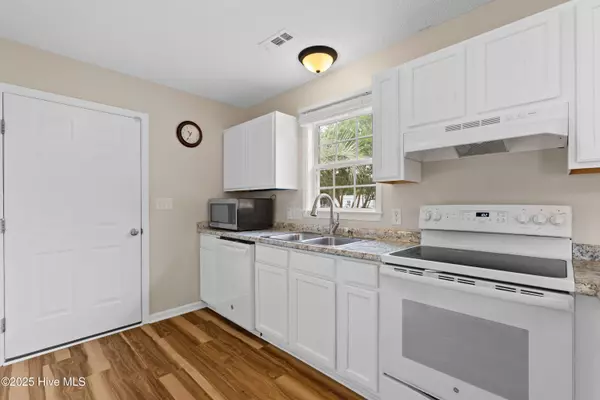 Richlands, NC 28574,101 Esquire DR