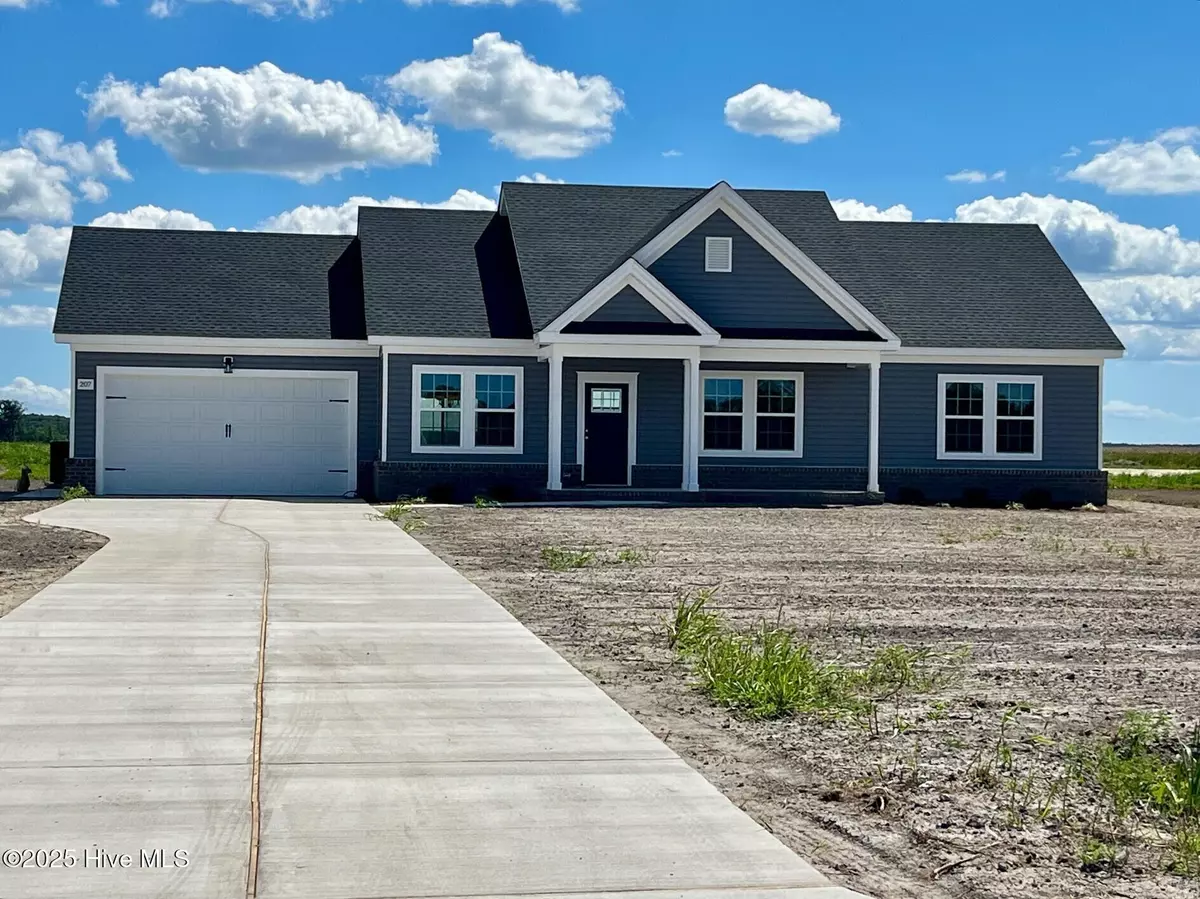 Elizabeth City, NC 27909,207 Apple CT