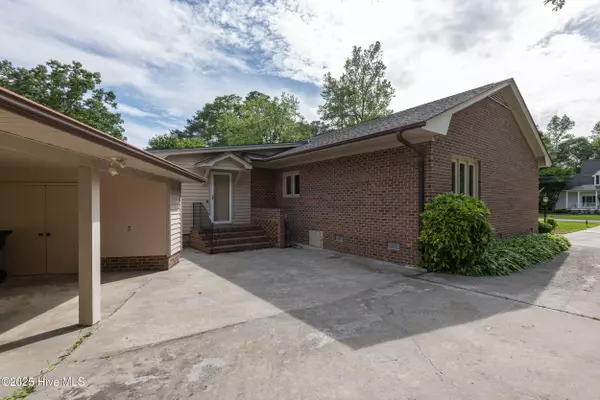 Farmville, NC 27828,3652 Hillcrest DR