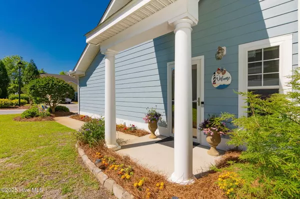 Newport, NC 28570,303 Sweetwater CV