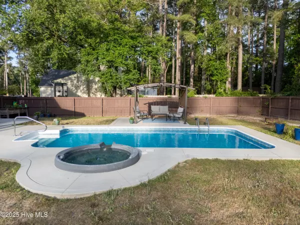 Raeford, NC 28376,210 Pinewood AVE