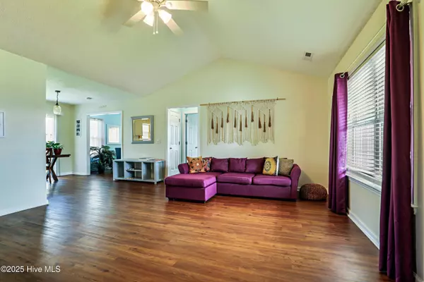 Holly Ridge, NC 28445,229 Red Carnation DR