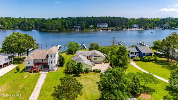 9203 Hornigold AVE, Oriental, NC 28571