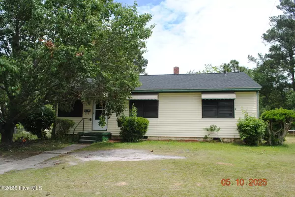 402 New River DR,  Jacksonville,  NC 28540