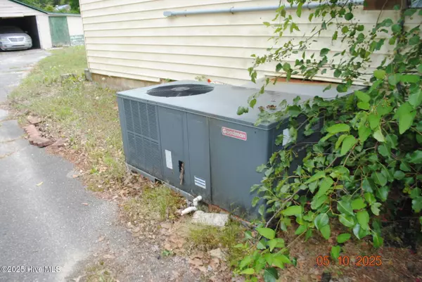 Jacksonville, NC 28540,402 New River DR