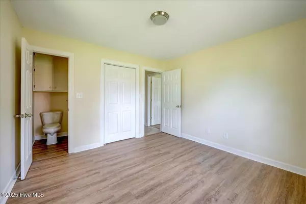 113 N First AVE, New Bern, NC 28560