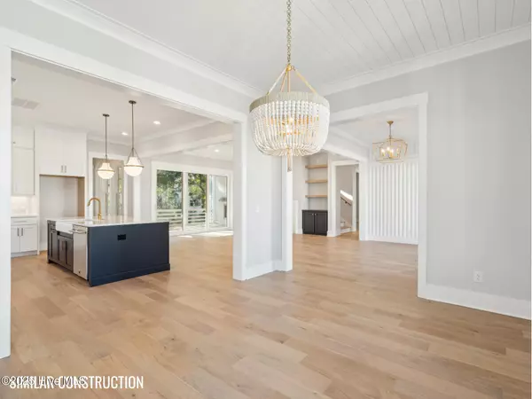 Beaufort, NC 28516,502 Swan CT