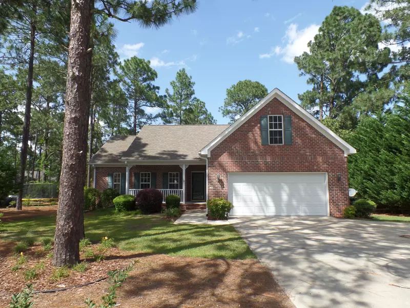 10 Sawmill RD W, Pinehurst, NC 28374