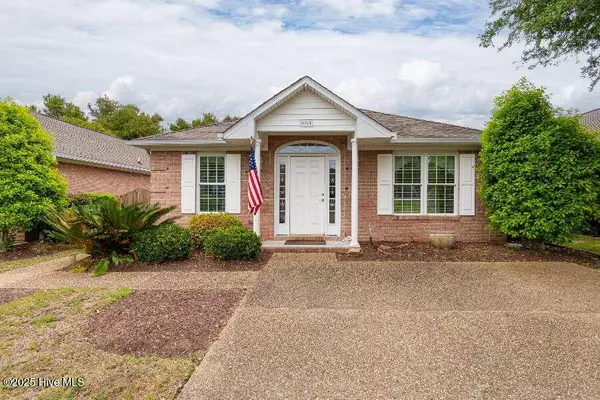 405 Mansfield Pkwy #F, Morehead City, NC 28557