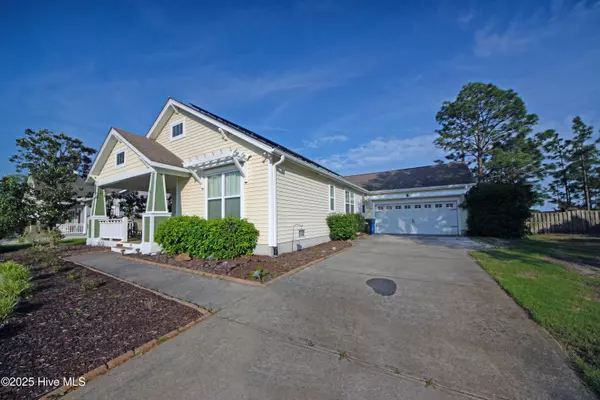 Holly Ridge, NC 28445,102 Seaward DR