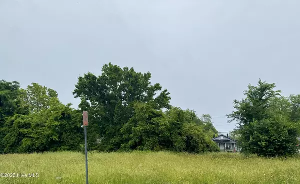 Greenville, NC 27834,421 Nash ST