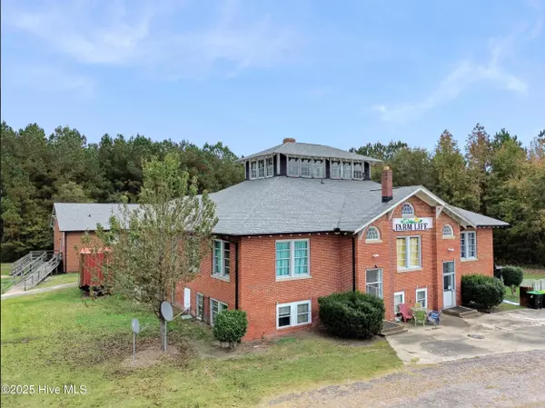 9291 Nc 171, Williamston, NC 27892