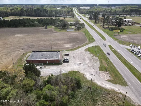 Kinston, NC 28501,2585 Highway 11 HWY N #1