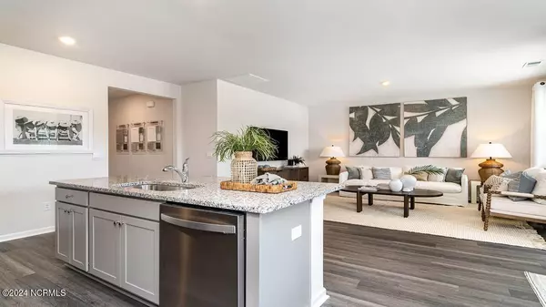 Supply, NC 28462,755 New Haven LN SW