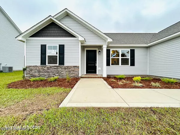 Hubert, NC 28539,421 Windermere RD