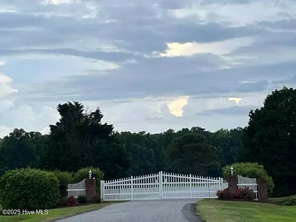 Edenton, NC 27932,104 Heritage Point DR