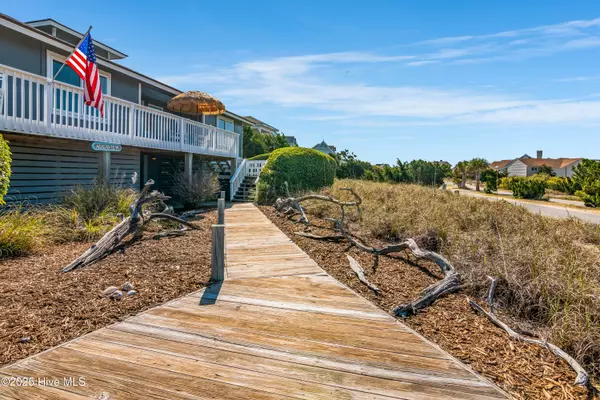 Bald Head Island, NC 28461,417 S Bald Head Wynd