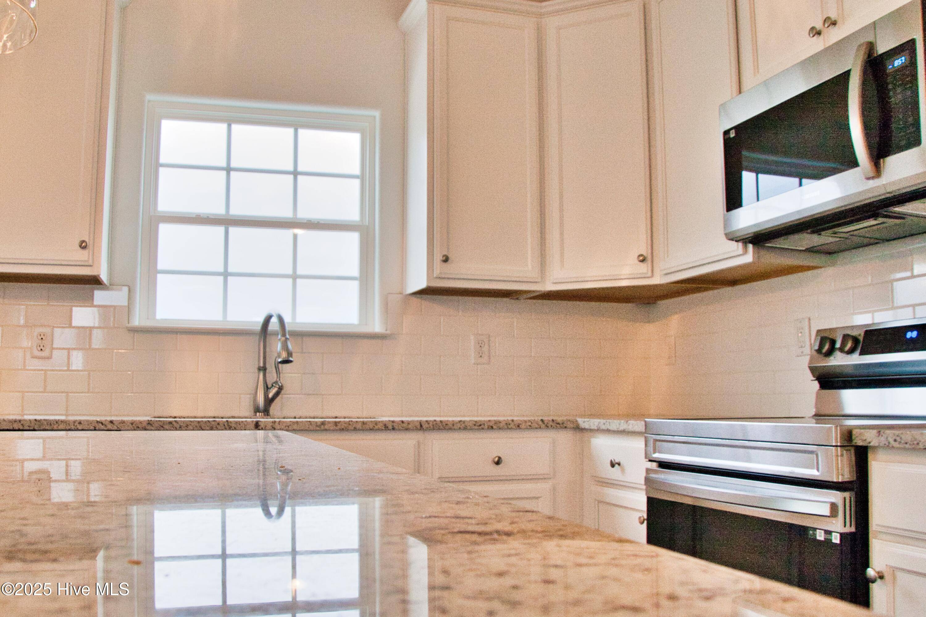 Shawboro, NC 27973,110 Yadkin DR
