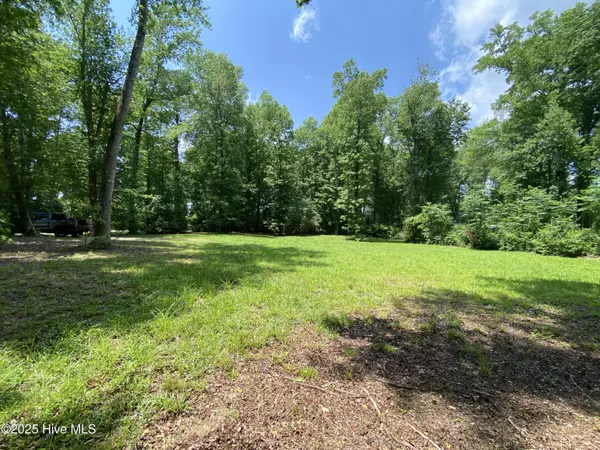 Newport, NC 28570,140 Country Club LN