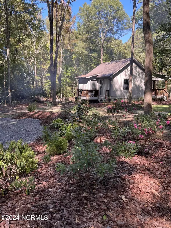 322 Hall RD, Robbins, NC 27325