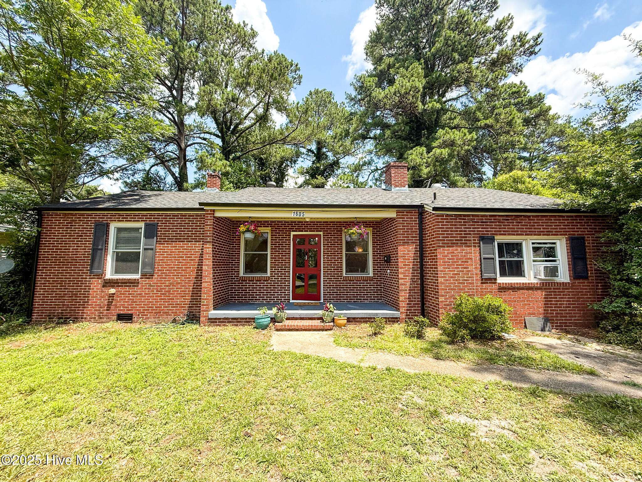 1605 E Holly ST, Goldsboro, NC 27530