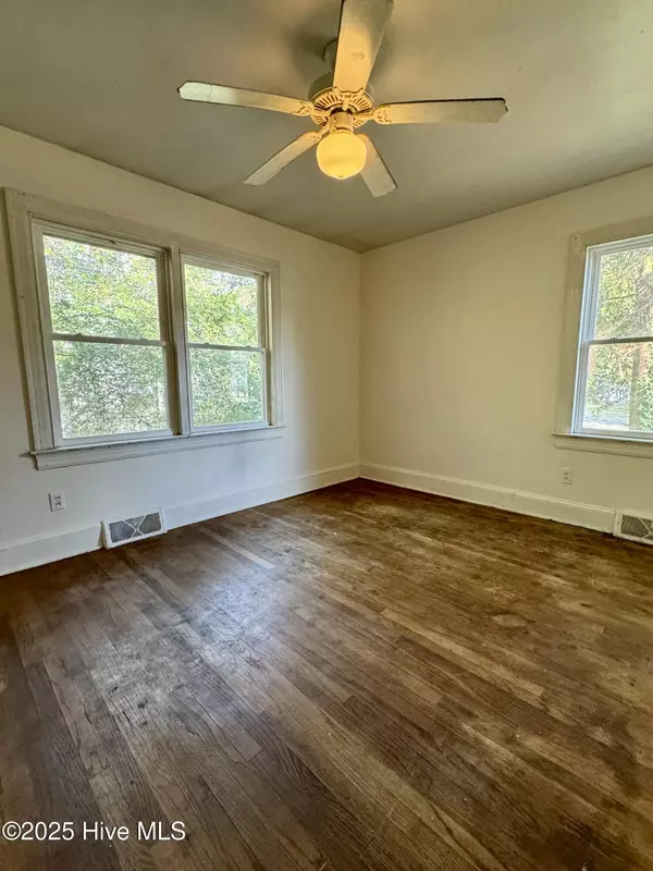 Greenville, NC 27858,605 E 4th ST