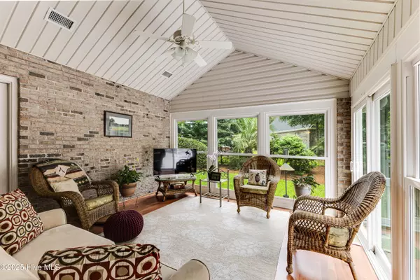 Supply, NC 28462,275 Golfview CT SW