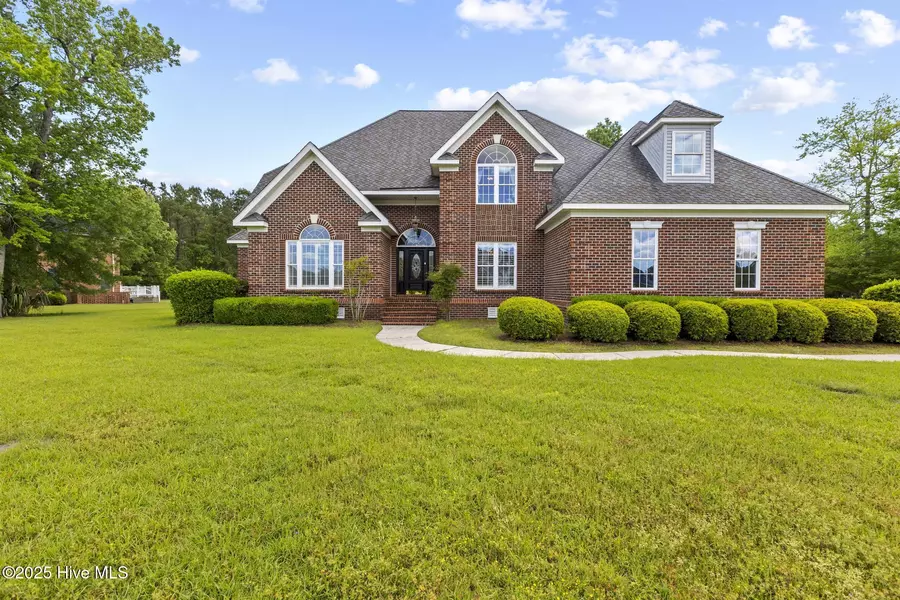 305 Harvest DR, Jacksonville, NC 28540