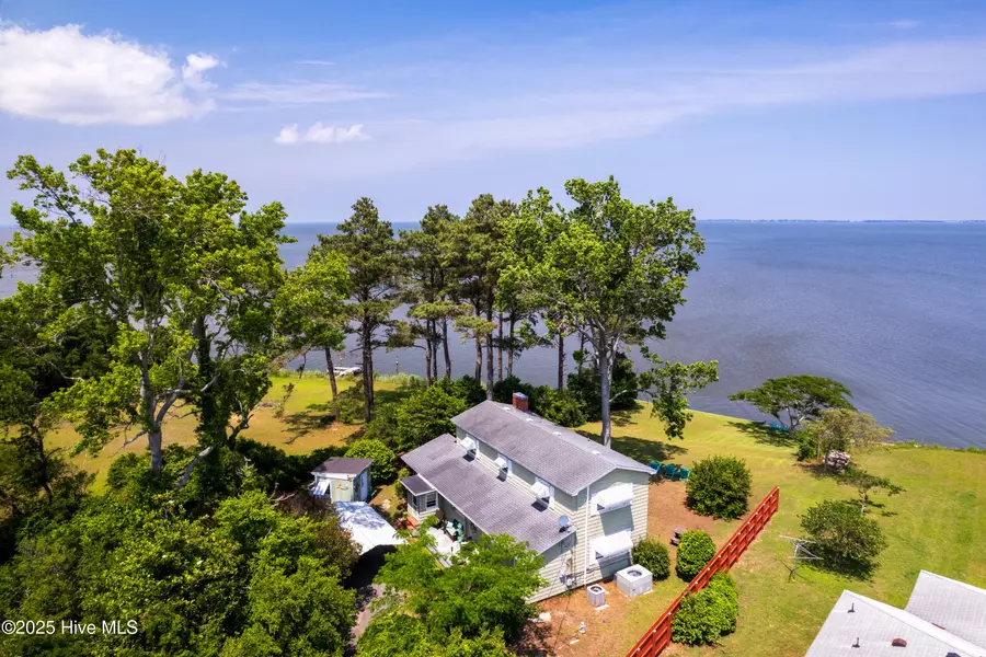130 Bunch RD, Aydlett, NC 27916