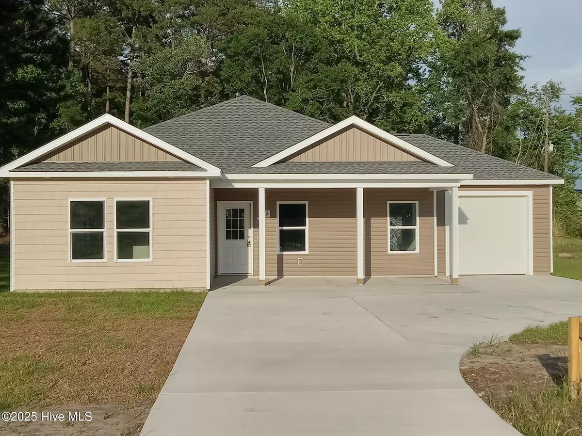 Tabor City, NC 28463,939 Hickman RD