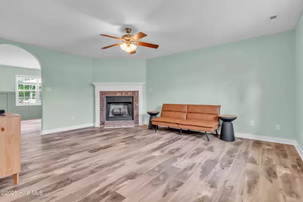 Richlands, NC 28574,125 Walnut Hills DR