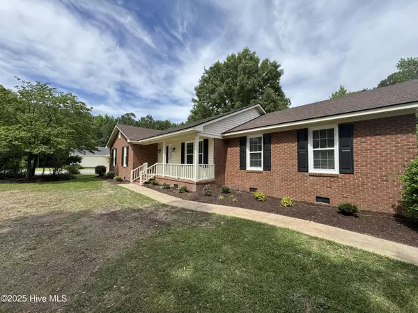 Goldsboro, NC 27534,210 Saddlewood DR