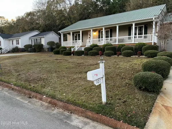 Benson, NC 27504,107 Oak Park DR