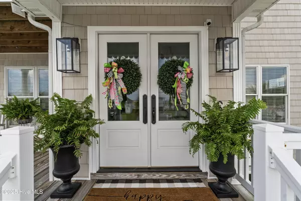 Surf City, NC 28445,9089 W 9th ST