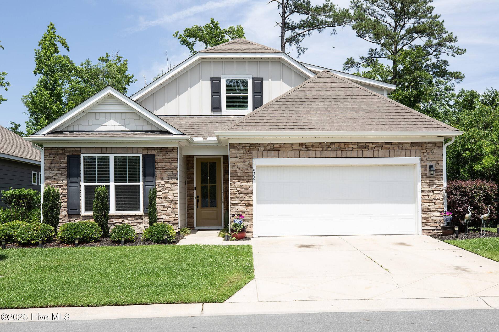 636 Seathwaite LN SE, Leland, NC 28451