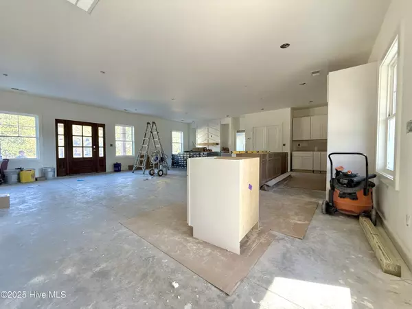 Calabash, NC 28467,355 S Middleton DR NW