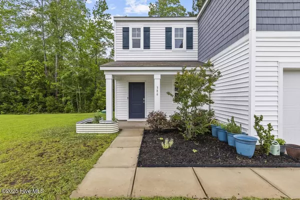 Sneads Ferry, NC 28460,386 High Ridge CT