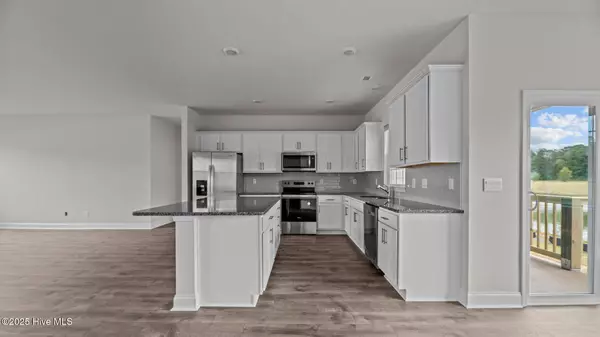 New Bern, NC 28560,205 Lake Tyler DR