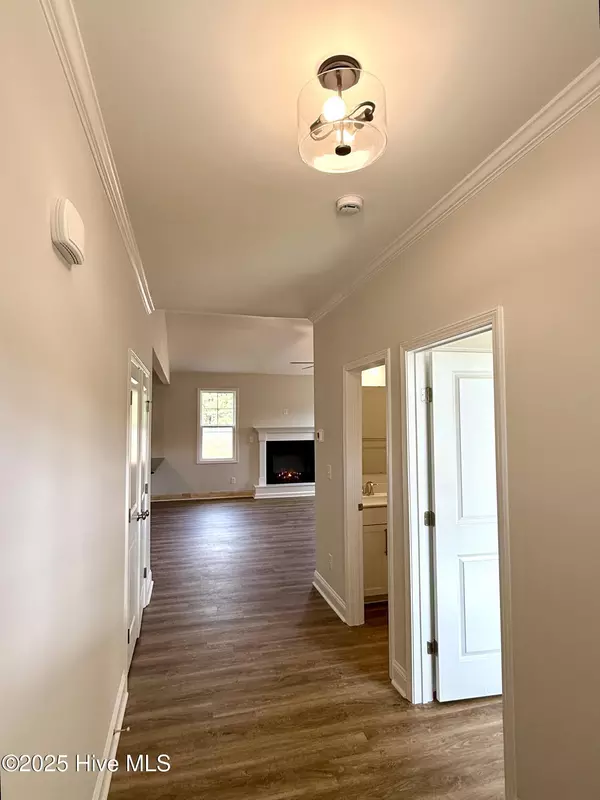 Sanford, NC 27330,203 Uwharrie WAY