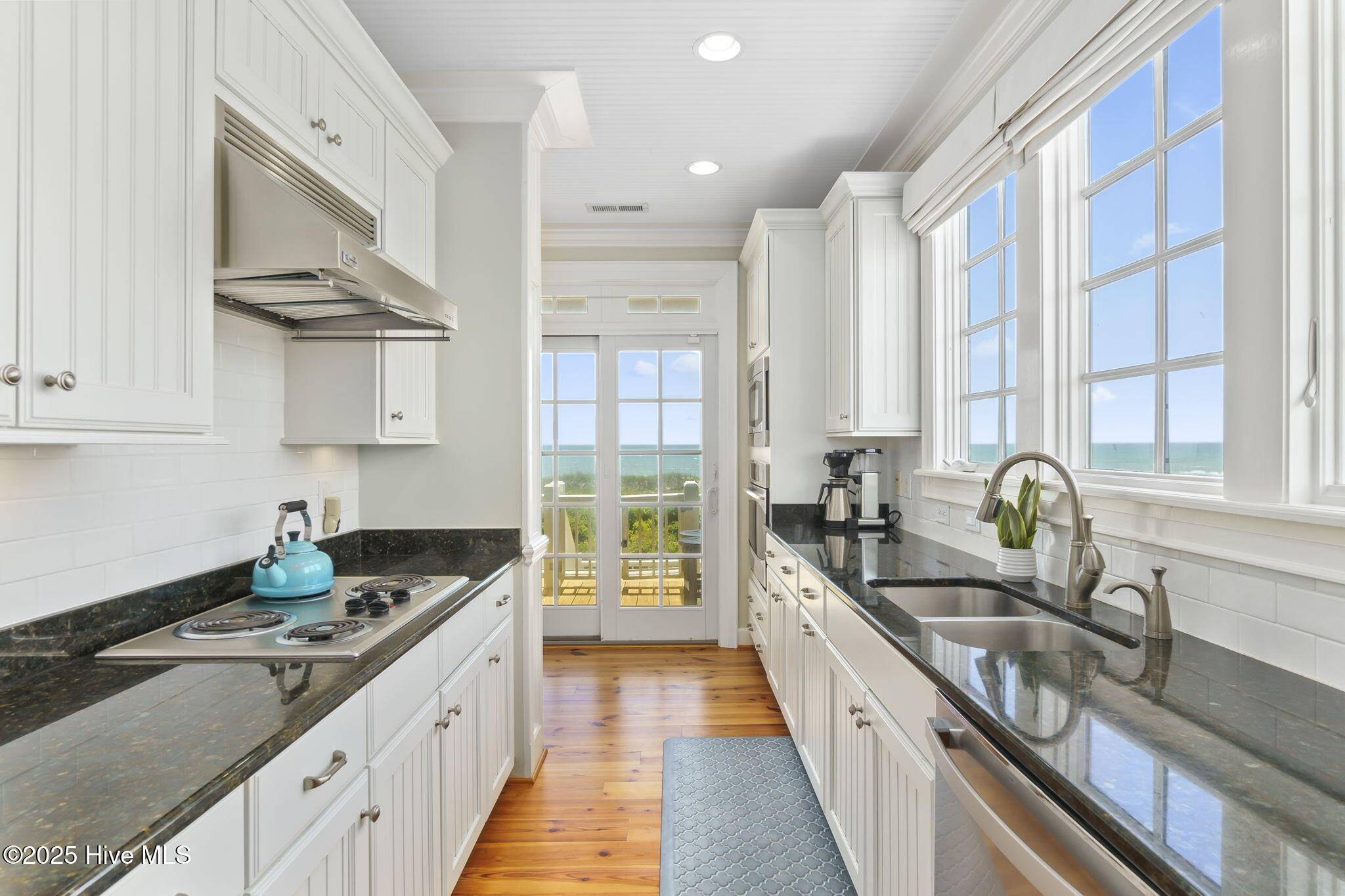 Pine Knoll Shores, NC 28512,125 Roosevelt DR