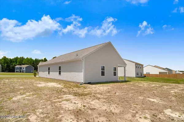Pikeville, NC 27863,207 Miles DR