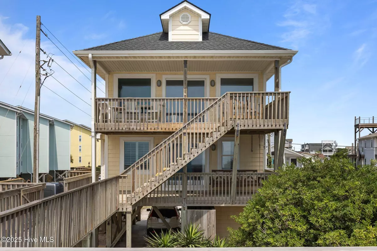 Surf City, NC 28445,1004 N Shore DR
